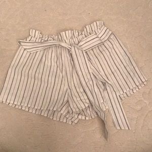 Trendy tie waist shorts